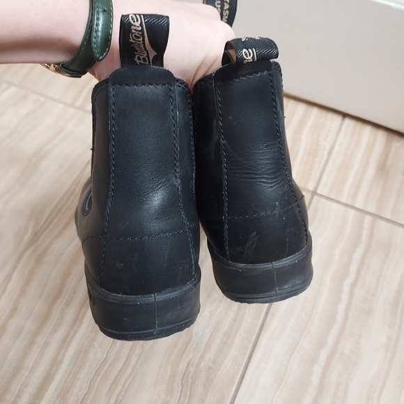 Blundstone Black Chelsea Boot - Picture 9 of 9